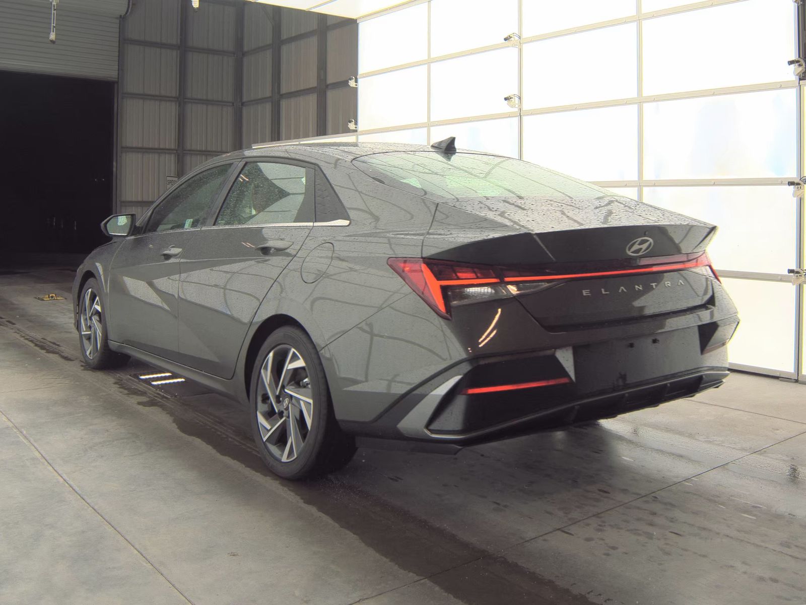 2024 Hyundai Elantra SEL FWD