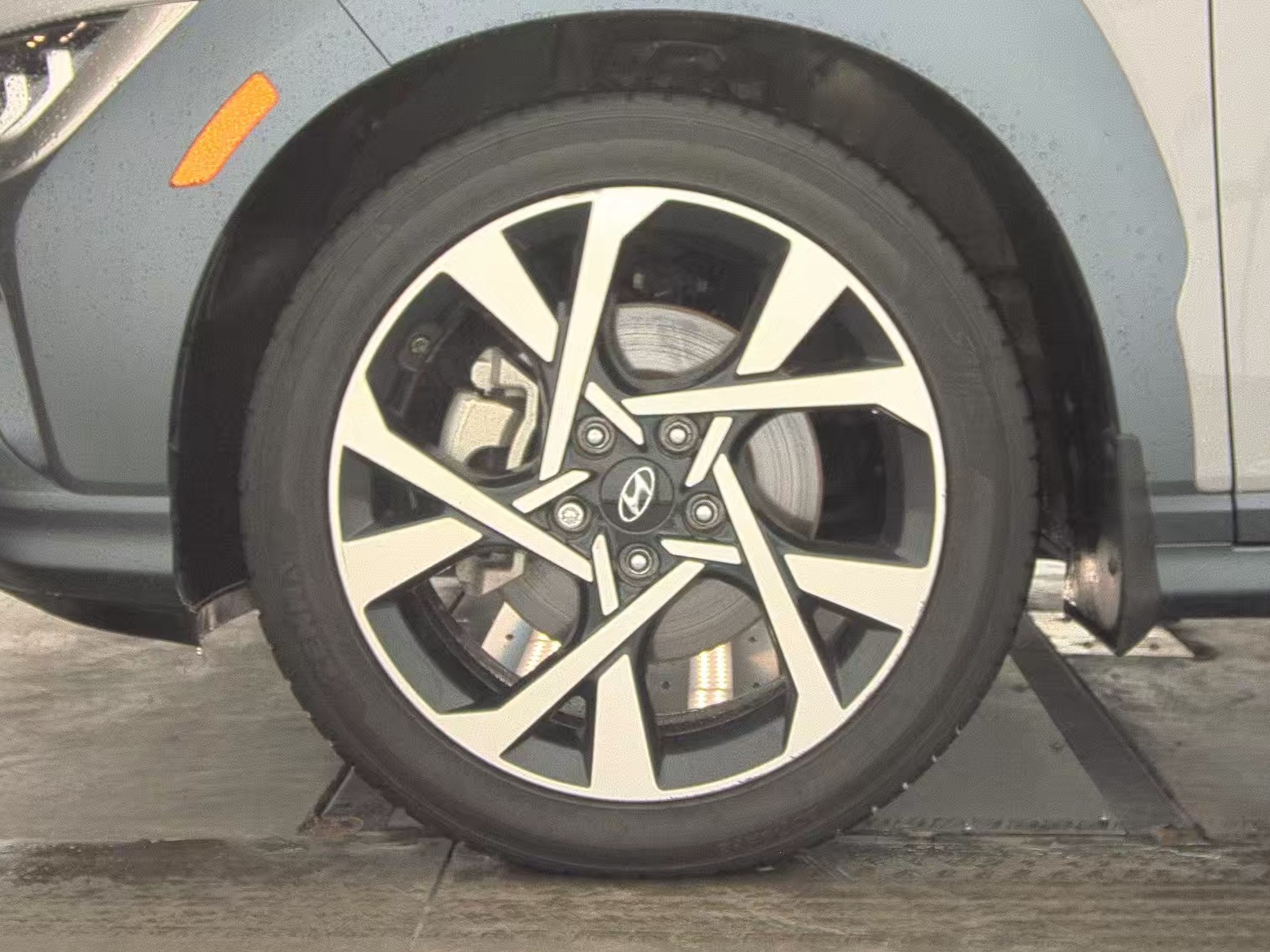 2022 Hyundai Kona Limited FWD