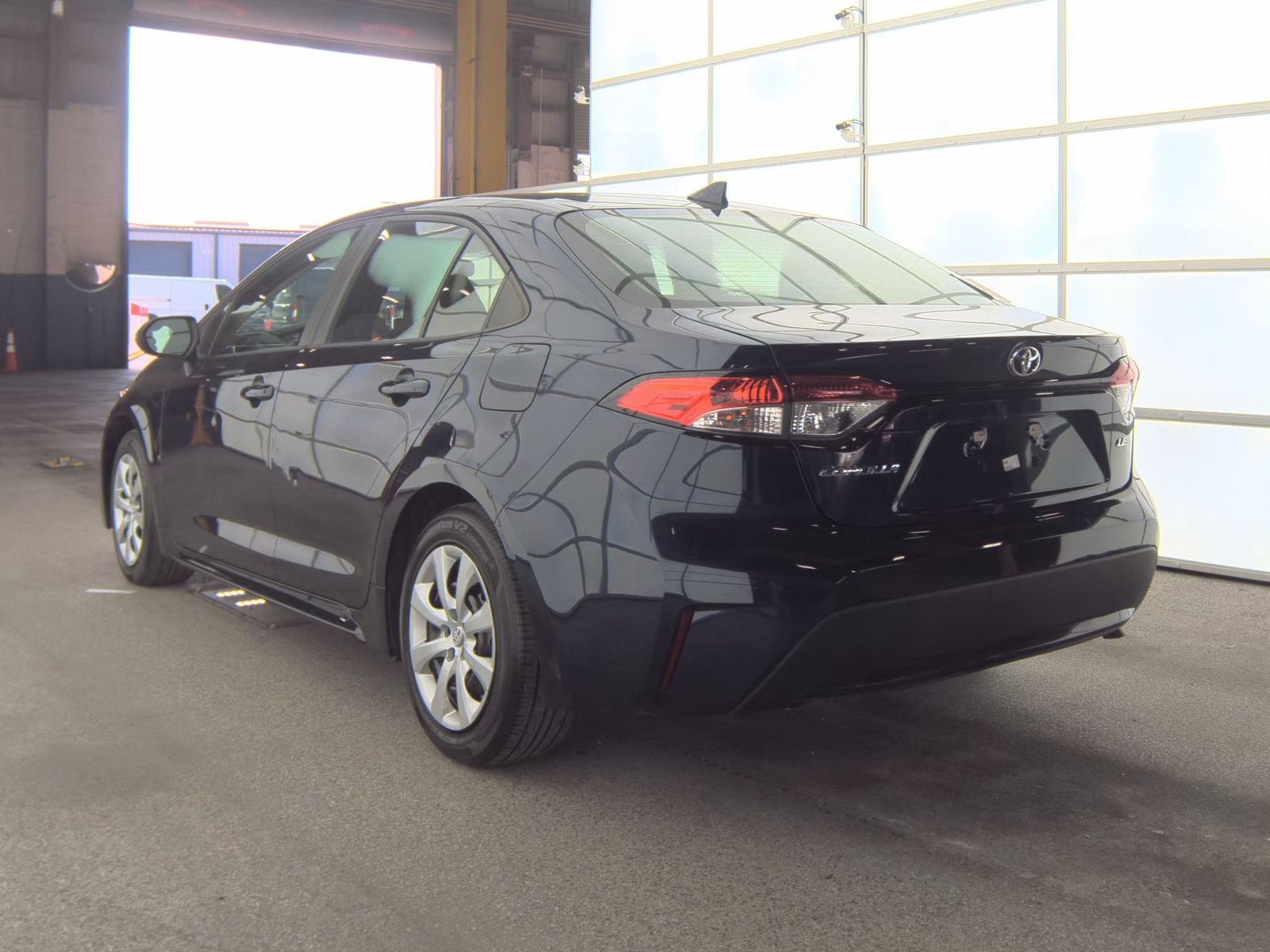 2022 Toyota Corolla LE FWD