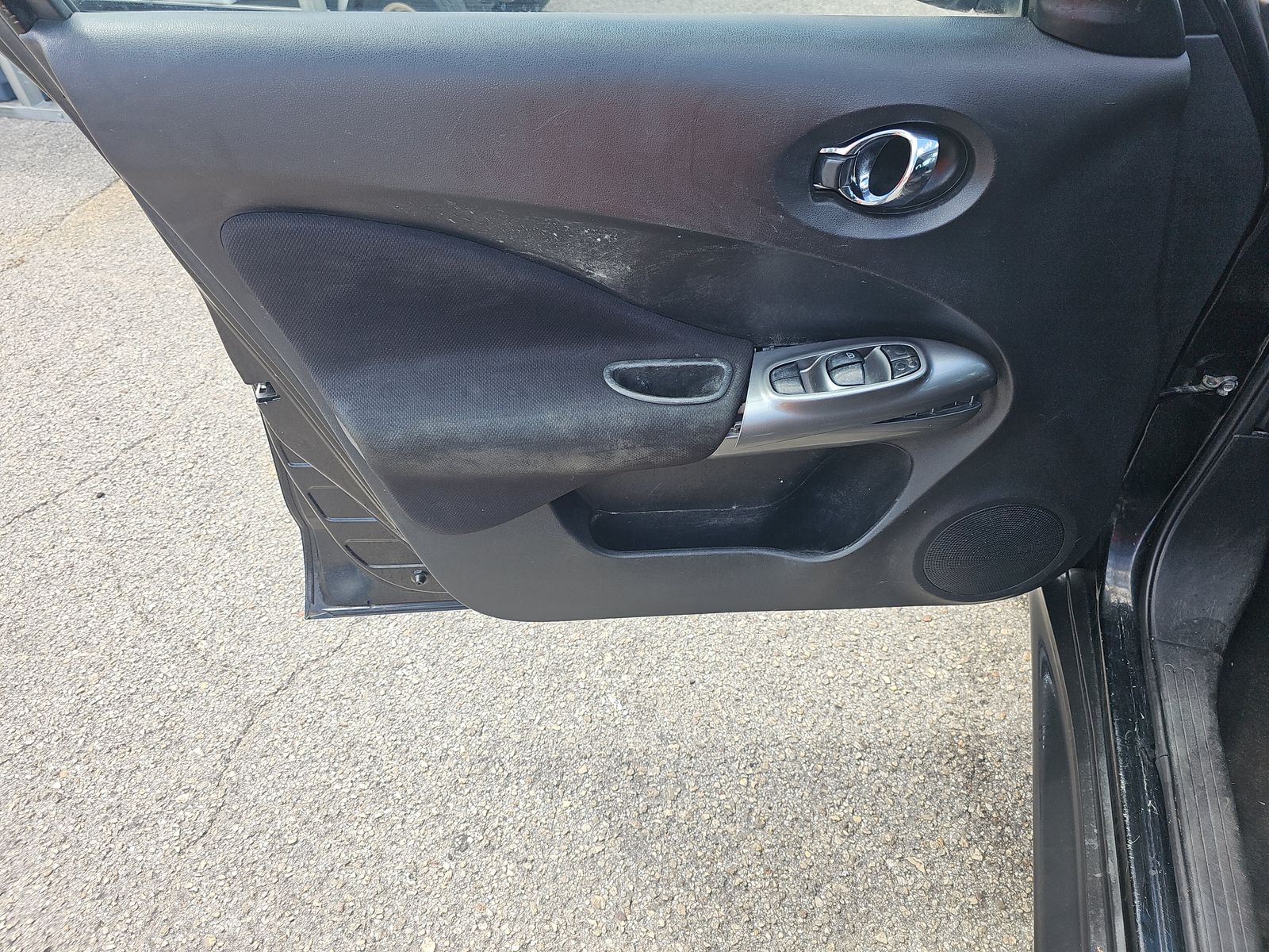 2017 Nissan JUKE S FWD