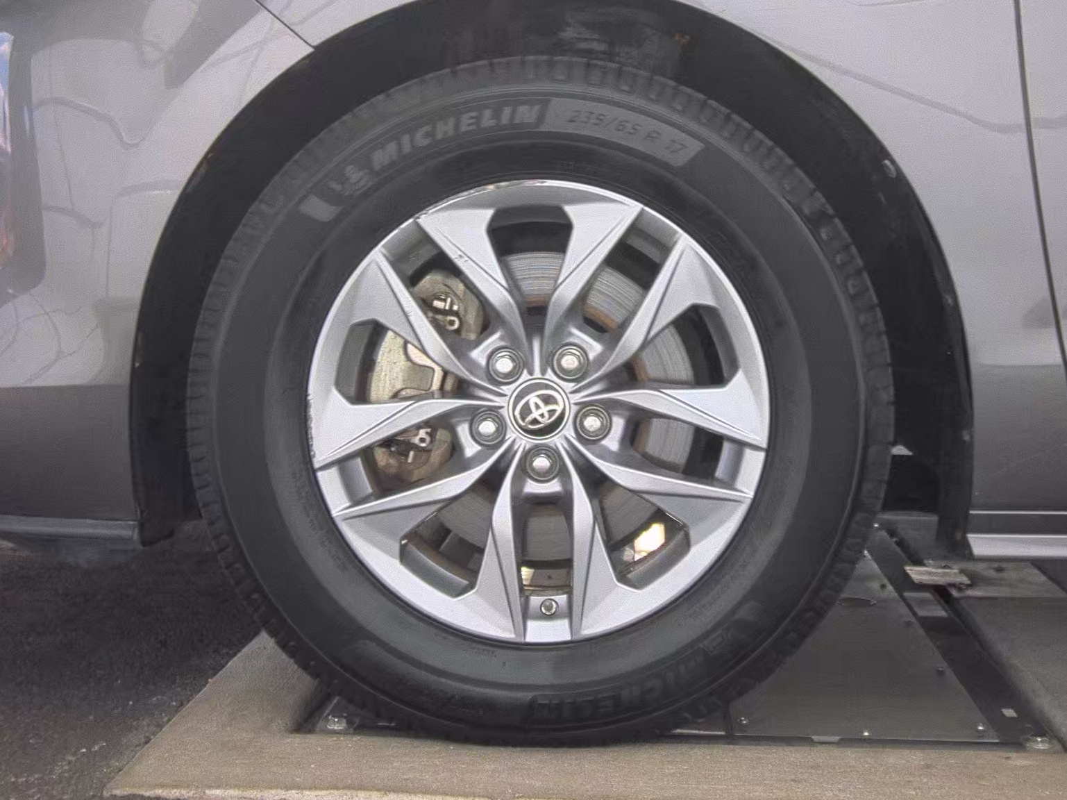 2021 Toyota Sienna LE FWD