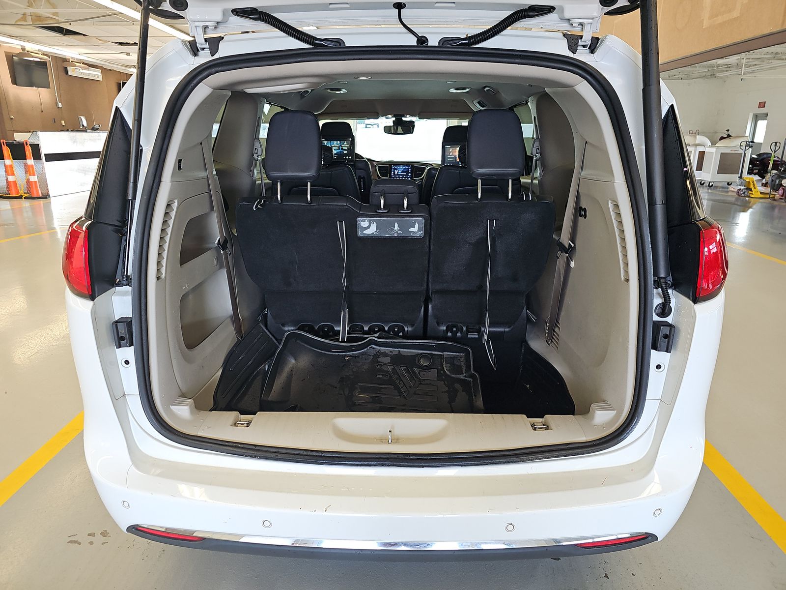 2018 Chrysler Pacifica Touring L Plus FWD