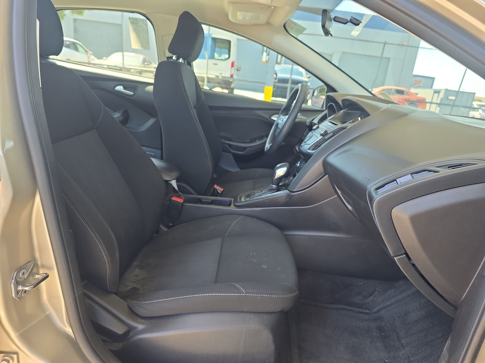 2017 Ford Focus SE FWD