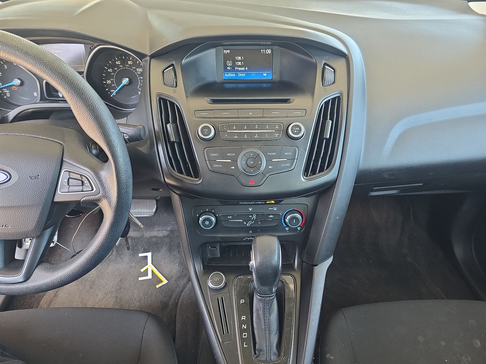 2017 Ford Focus SE FWD