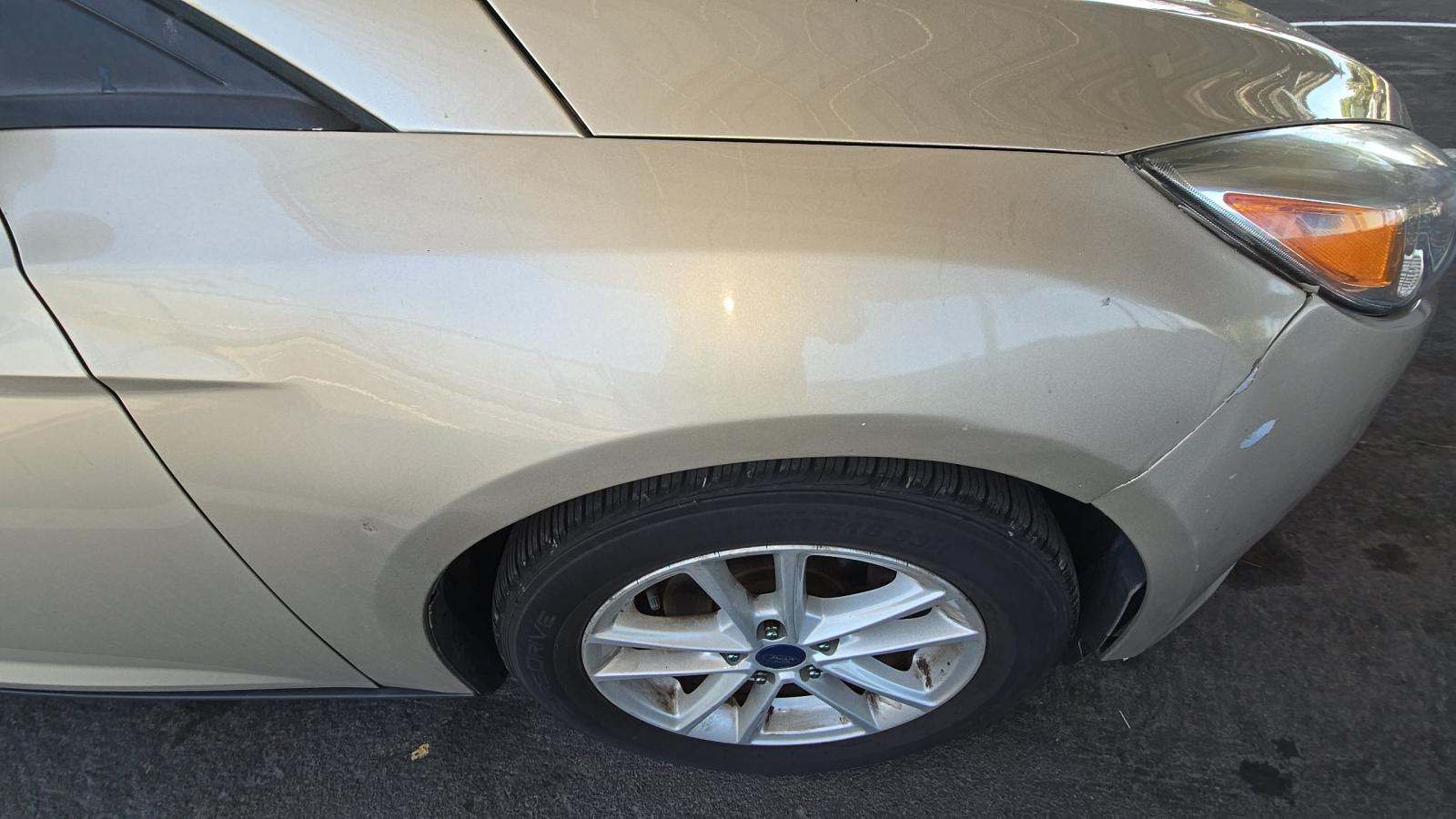 2017 Ford Focus SE FWD
