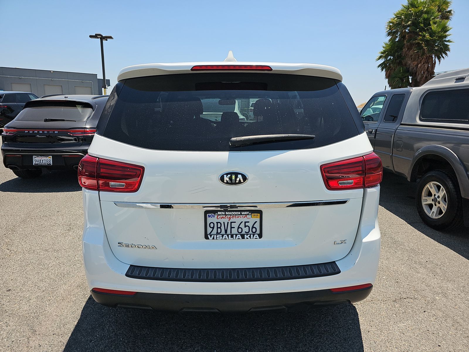 2019 Kia Sedona LX FWD