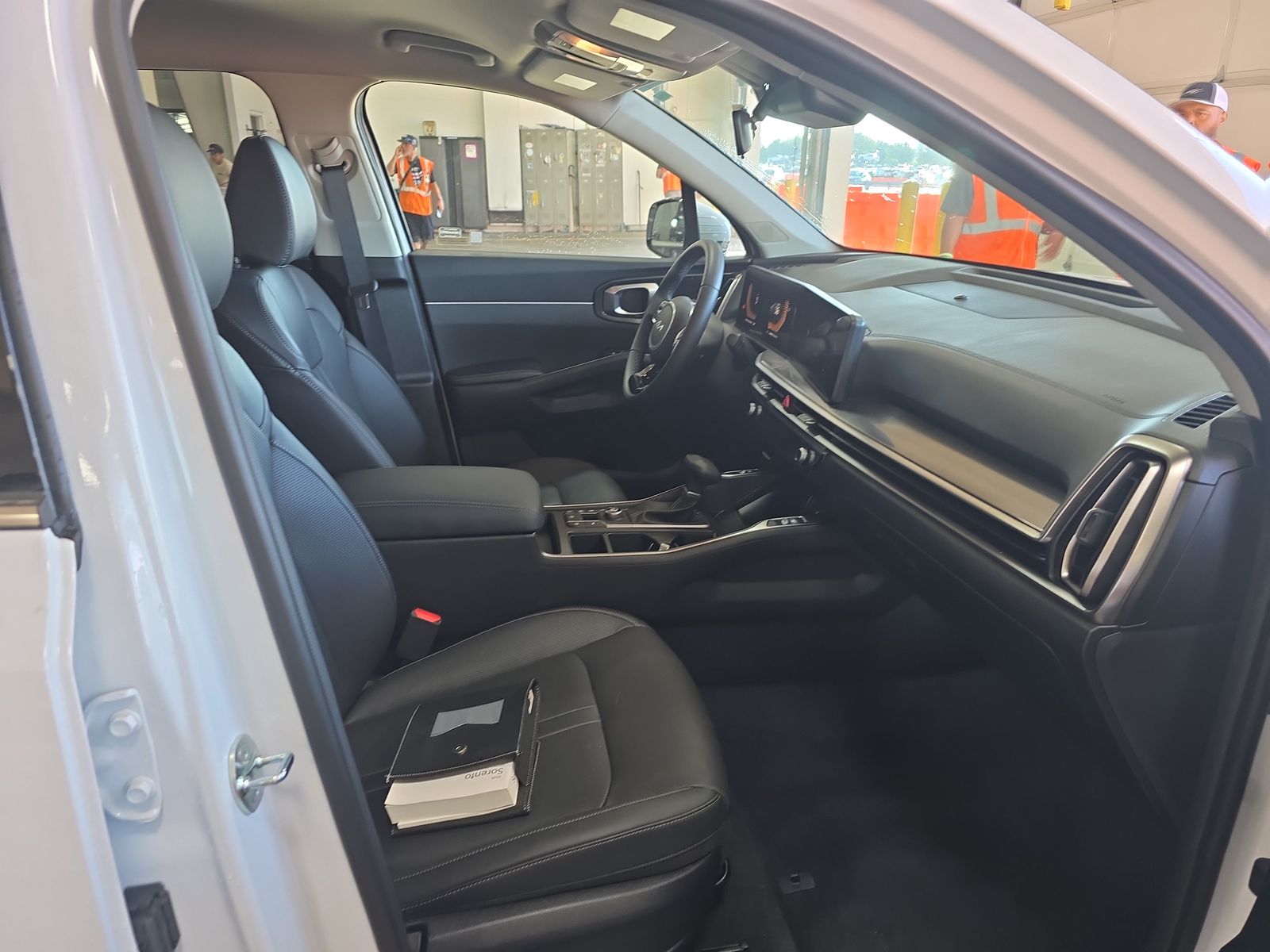 2025 Kia Sorento S FWD