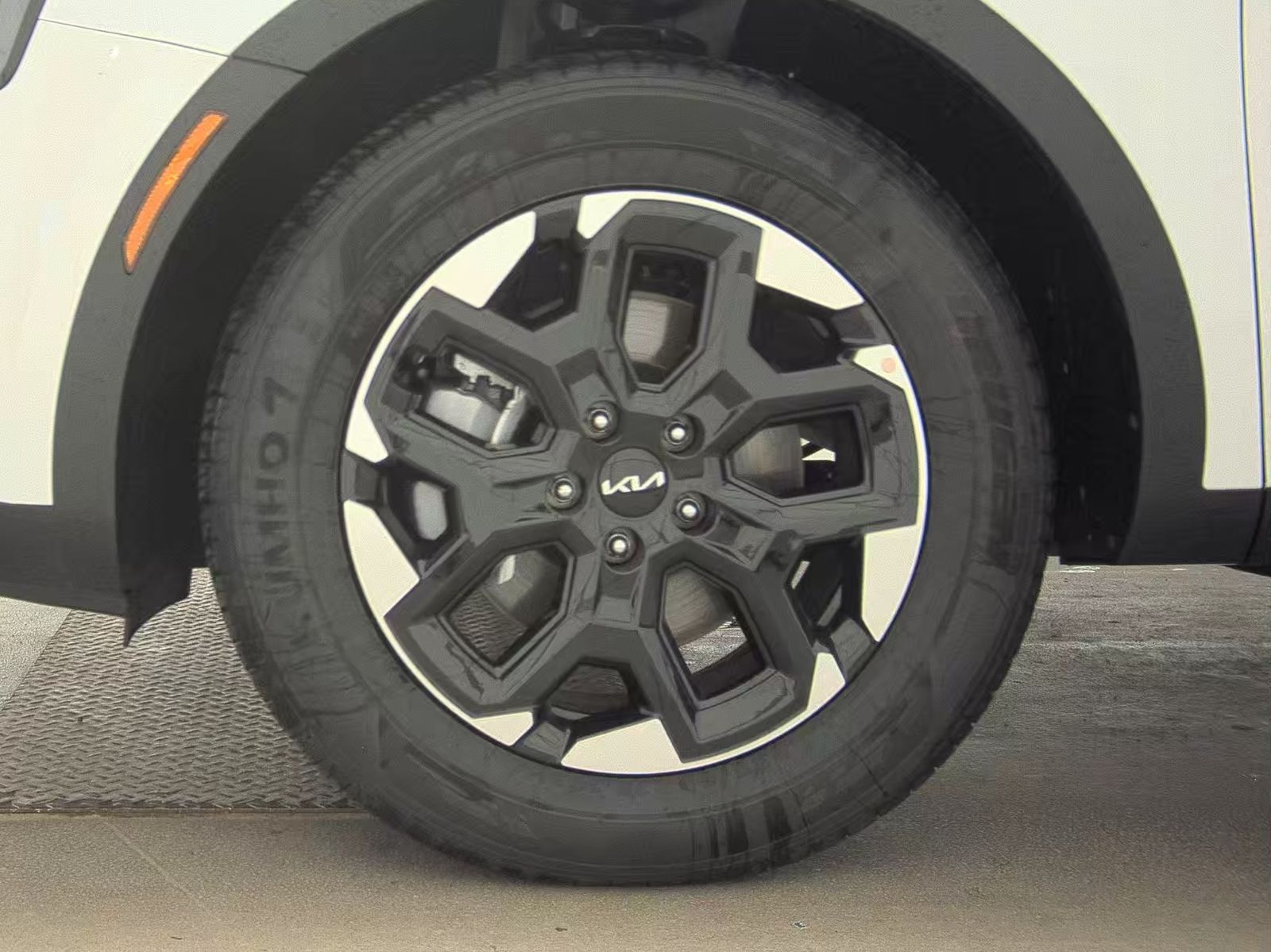 2025 Kia Sorento S FWD