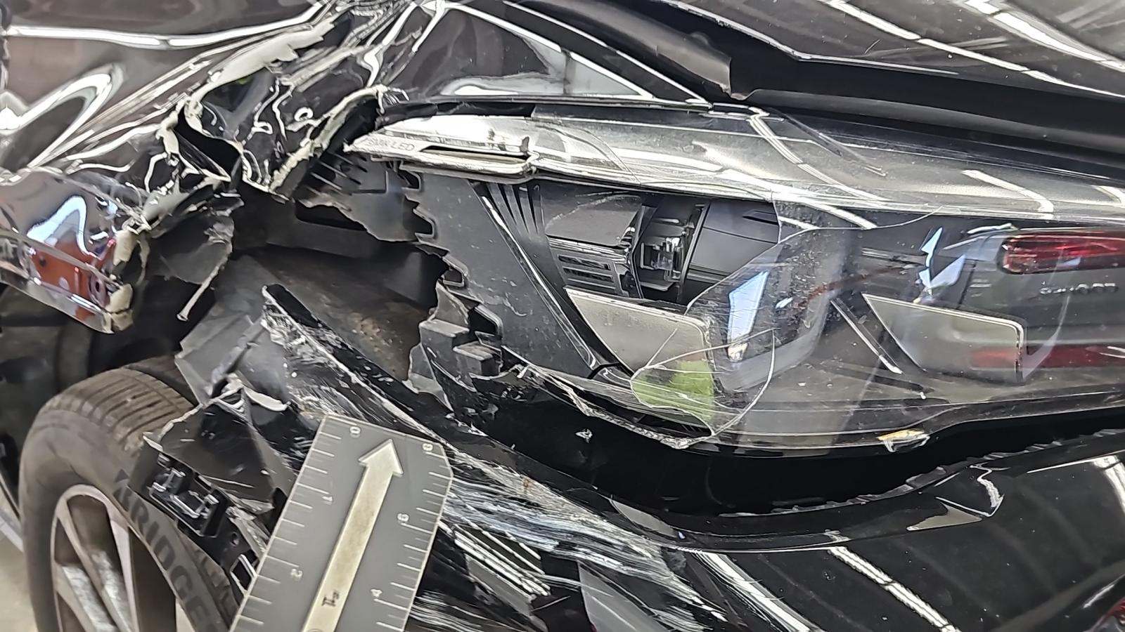 2022 BMW X6 xDrive40i AWD