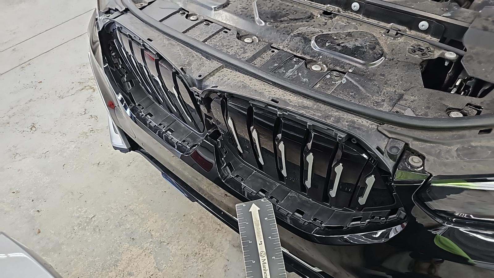 2022 BMW X6 xDrive40i AWD