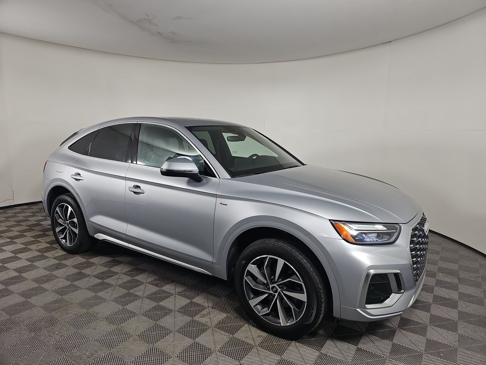 2022 Audi Q5 S line Premium Plus AWD