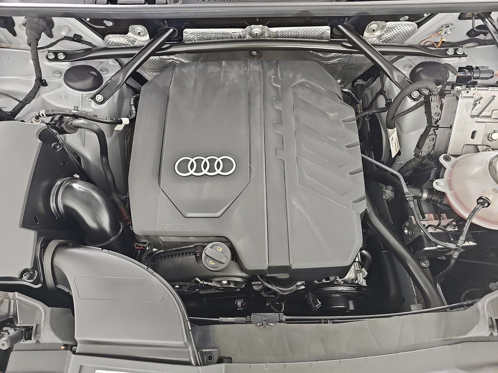 2022 Audi Q5 S line Premium Plus AWD