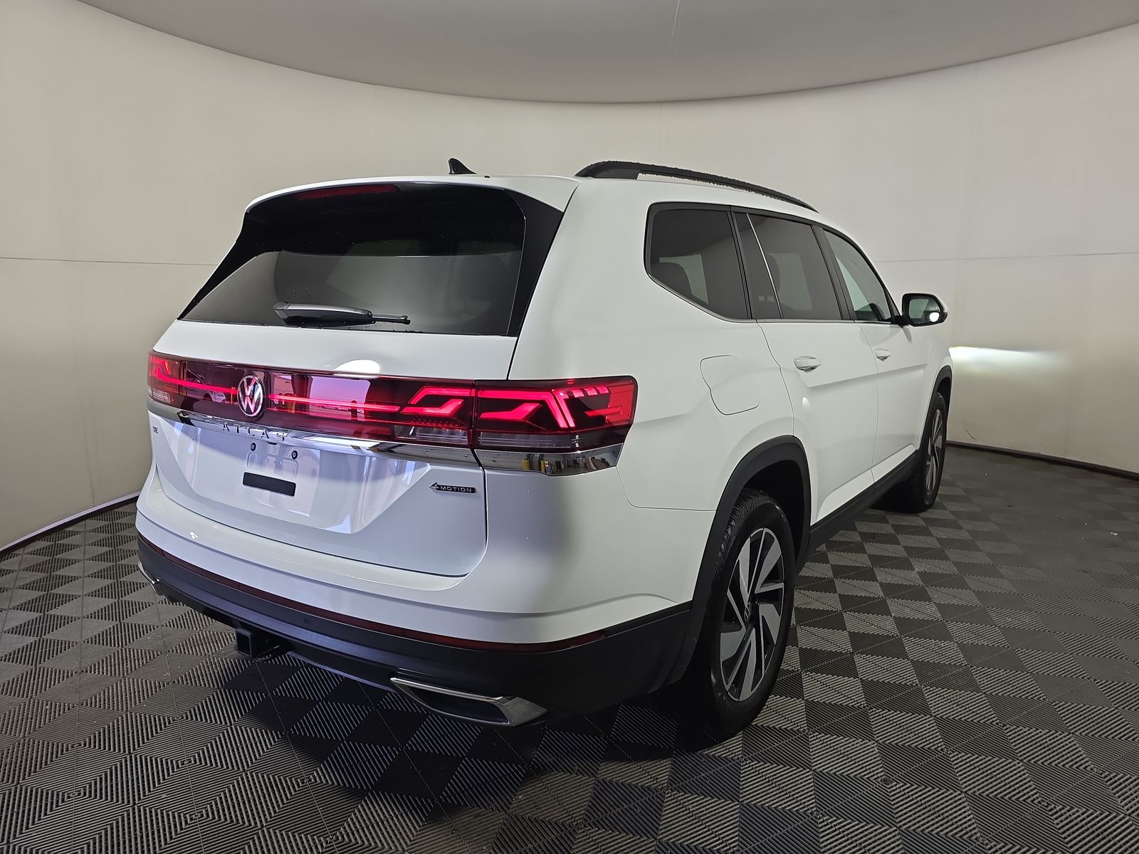 2025 Volkswagen Atlas 2.0T SE AWD