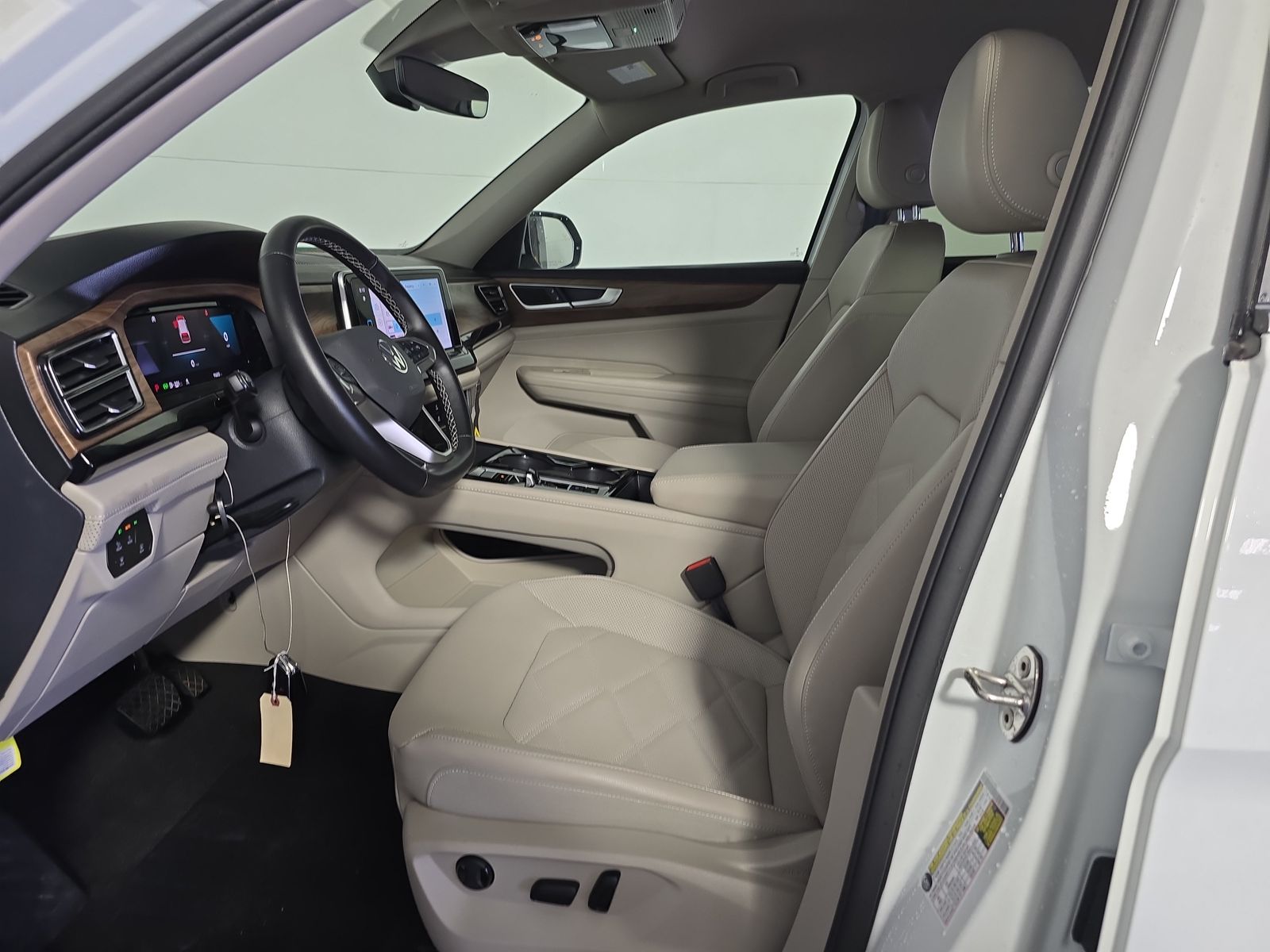 2025 Volkswagen Atlas 2.0T SE AWD