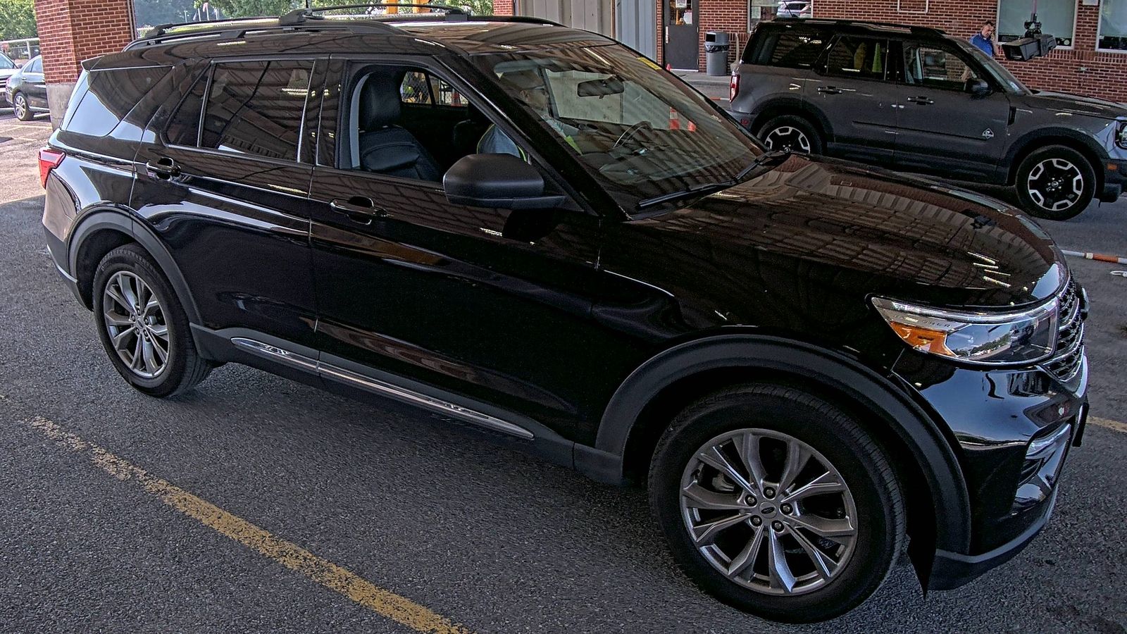 2022 Ford Explorer XLT AWD