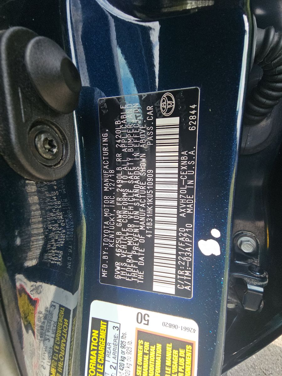 2019 Toyota Camry Hybrid LE FWD
