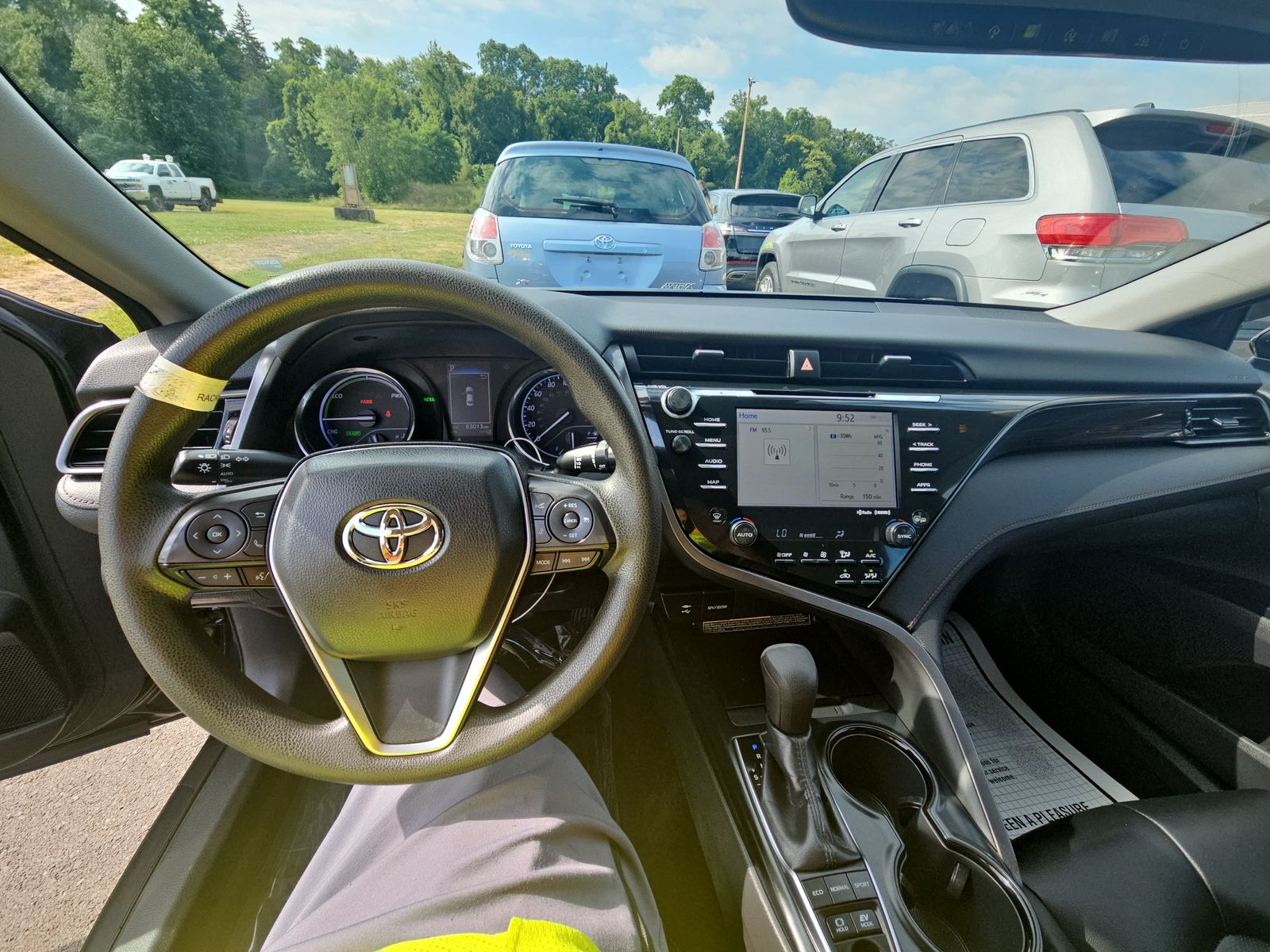 2019 Toyota Camry Hybrid LE FWD
