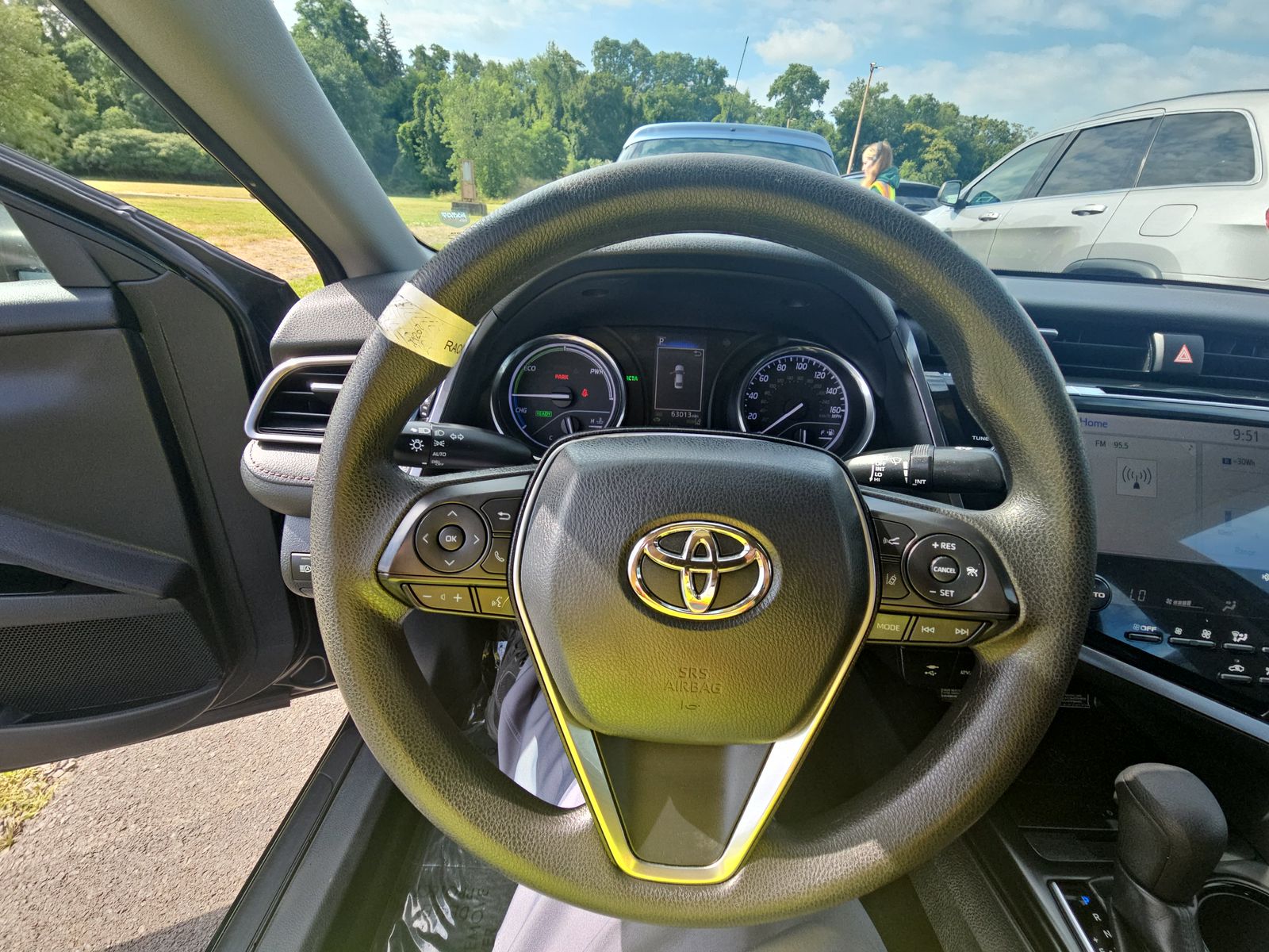2019 Toyota Camry Hybrid LE FWD