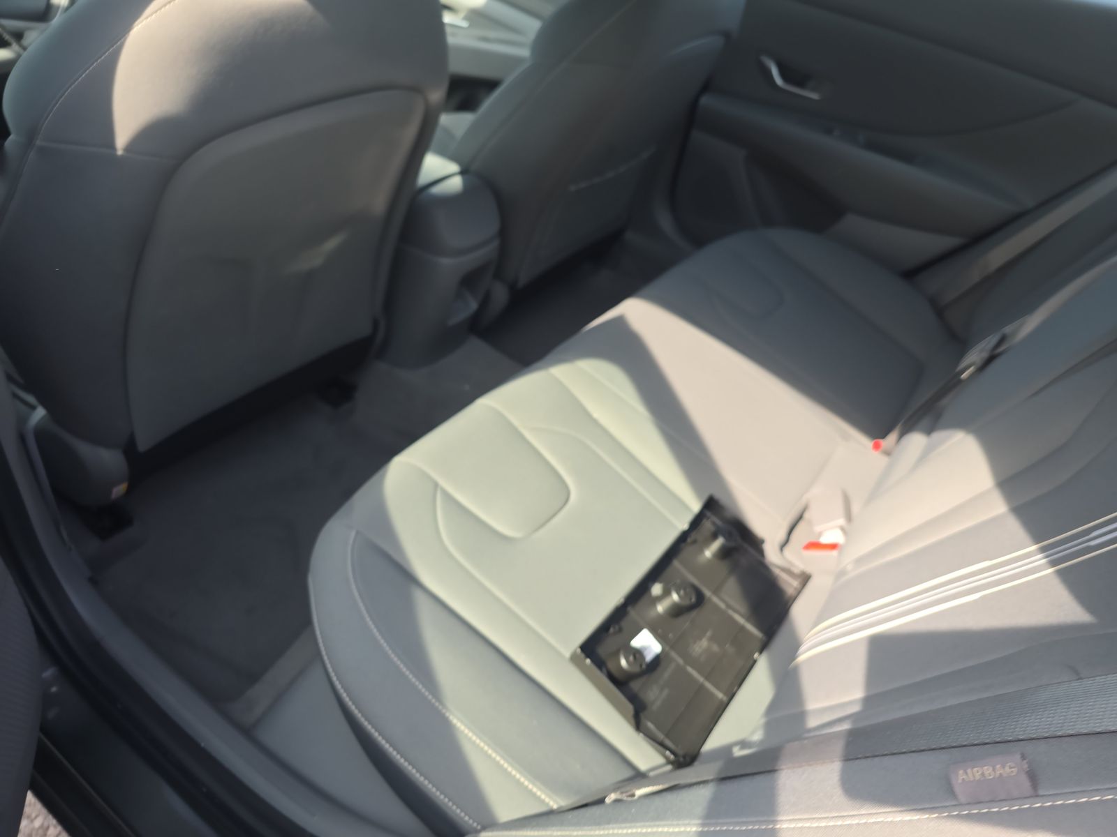 2024 Hyundai Elantra SEL FWD