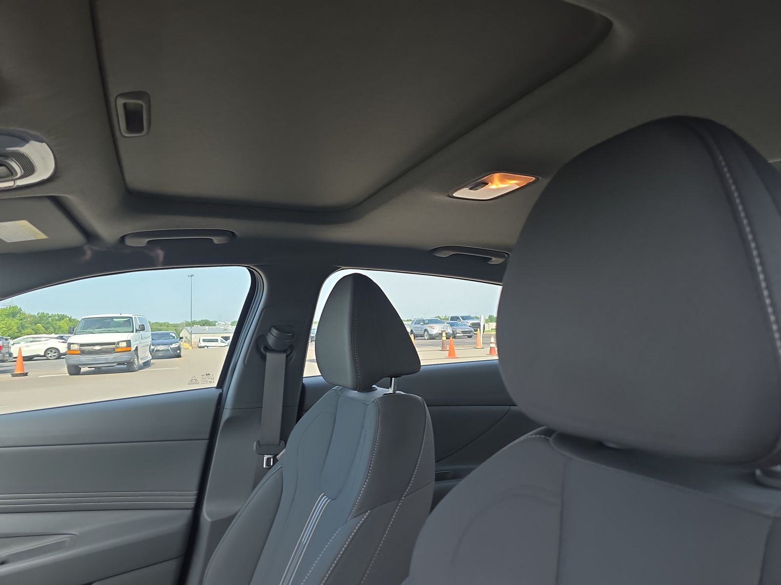 2024 Hyundai Elantra SEL FWD