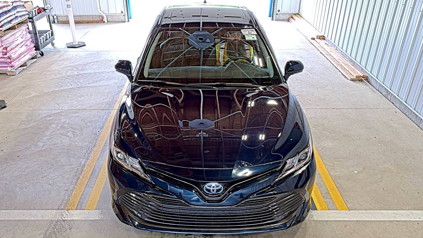2019 Toyota Camry Hybrid LE FWD
