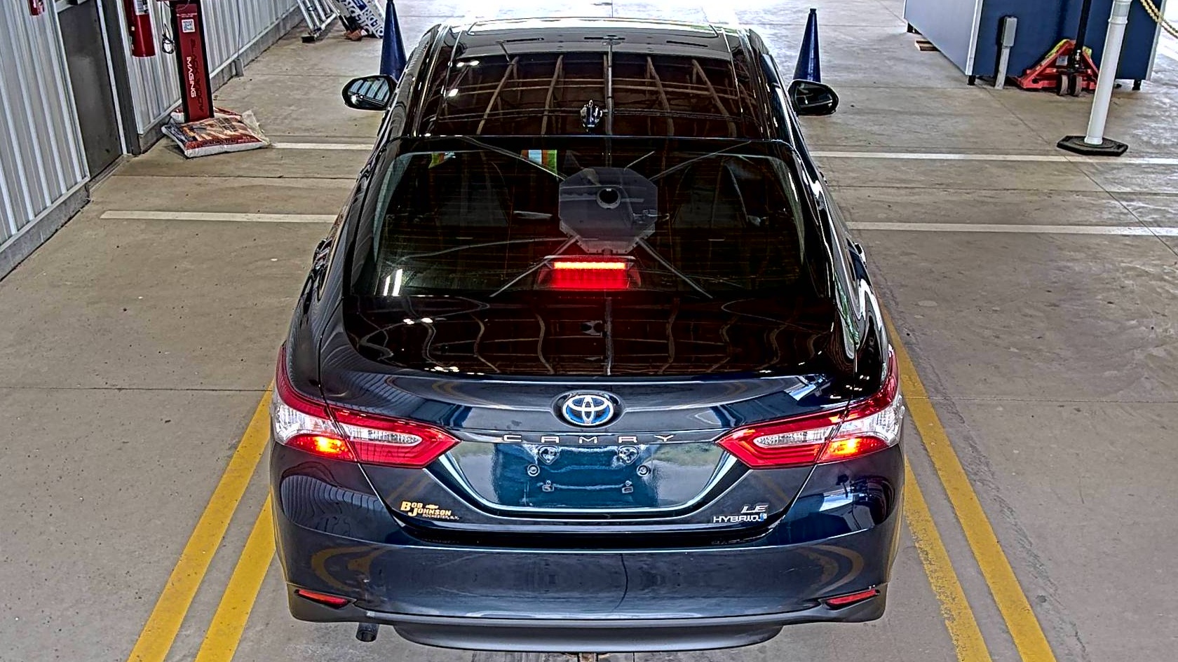 2019 Toyota Camry Hybrid LE FWD