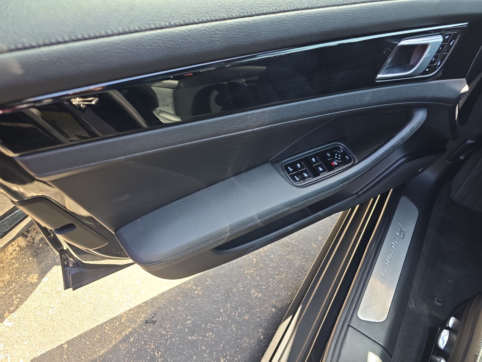 2018 Porsche Panamera Base RWD
