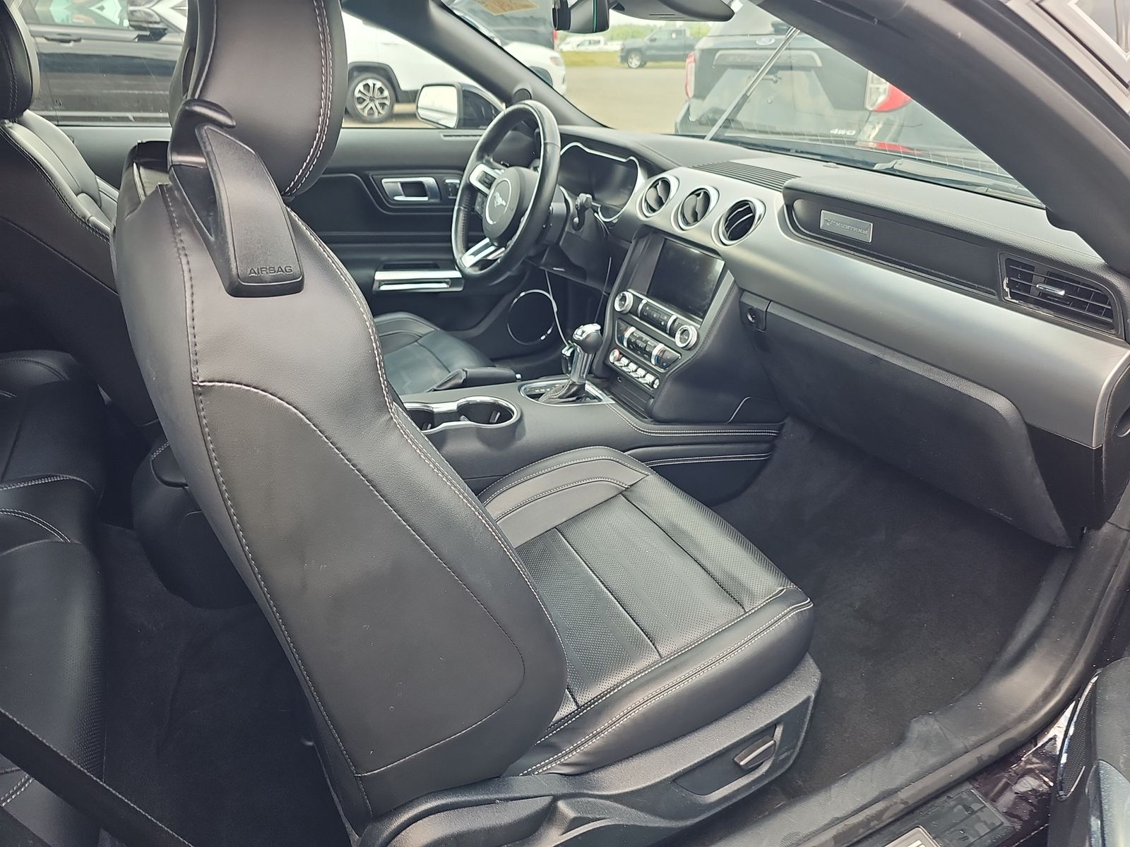 2022 Ford Mustang EcoBoost Premium FWD