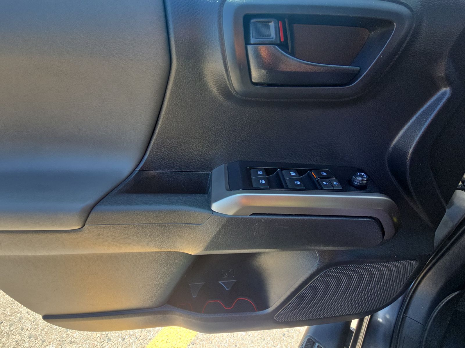 2022 Toyota Tacoma SR5 RWD