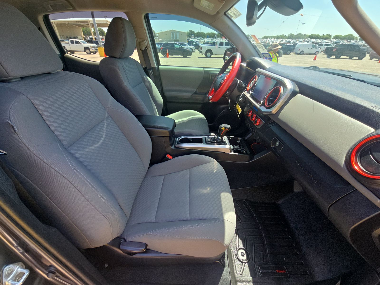 2022 Toyota Tacoma SR5 RWD