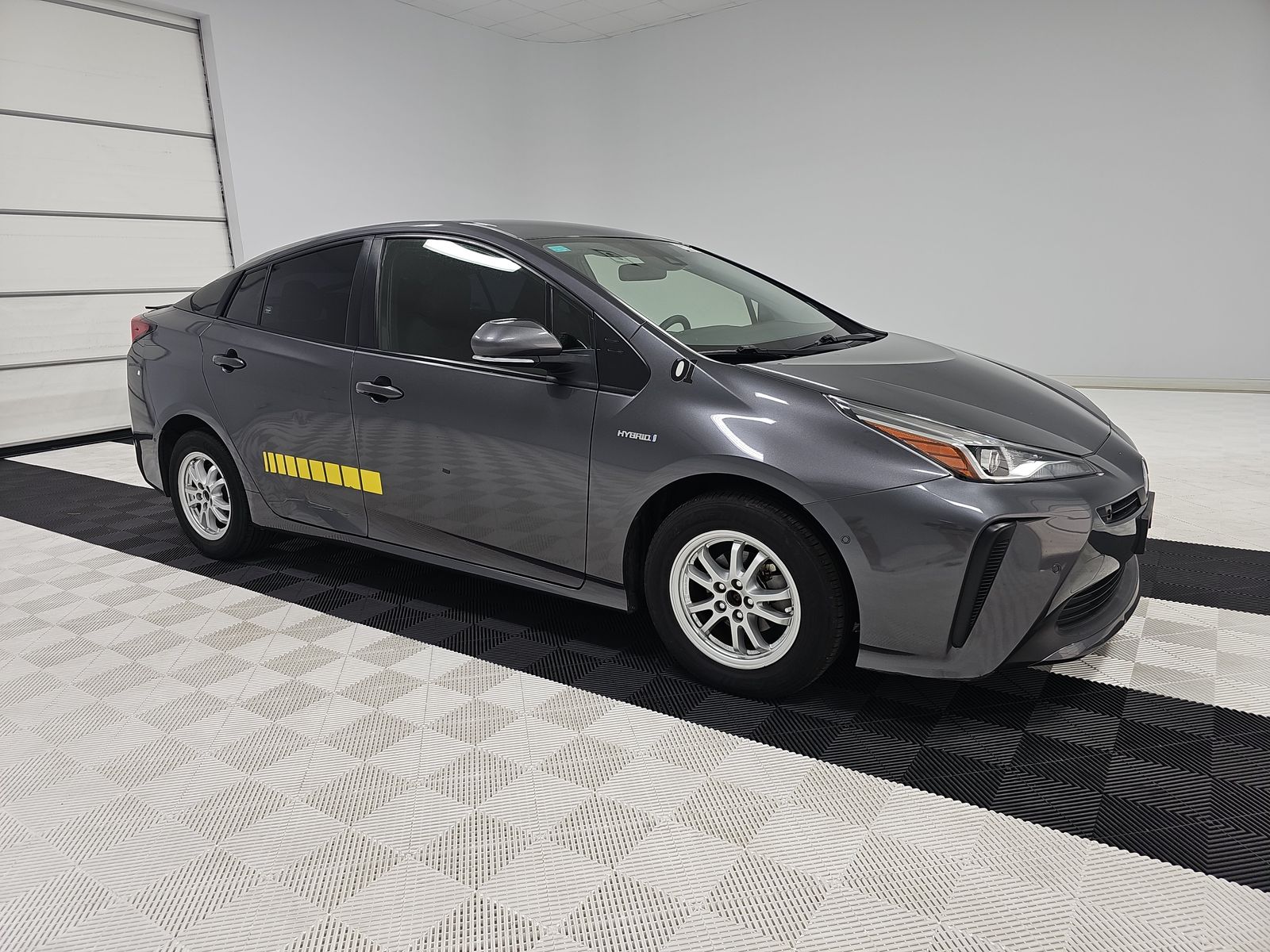 2021 Toyota Prius LE FWD