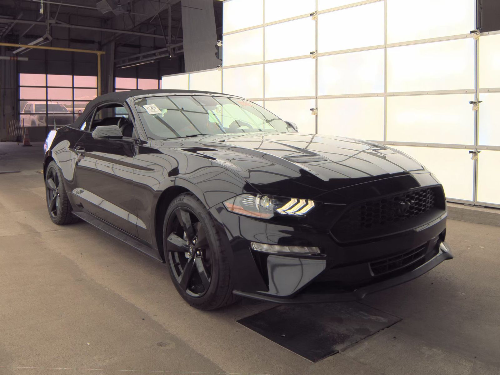 2022 Ford Mustang EcoBoost Premium FWD