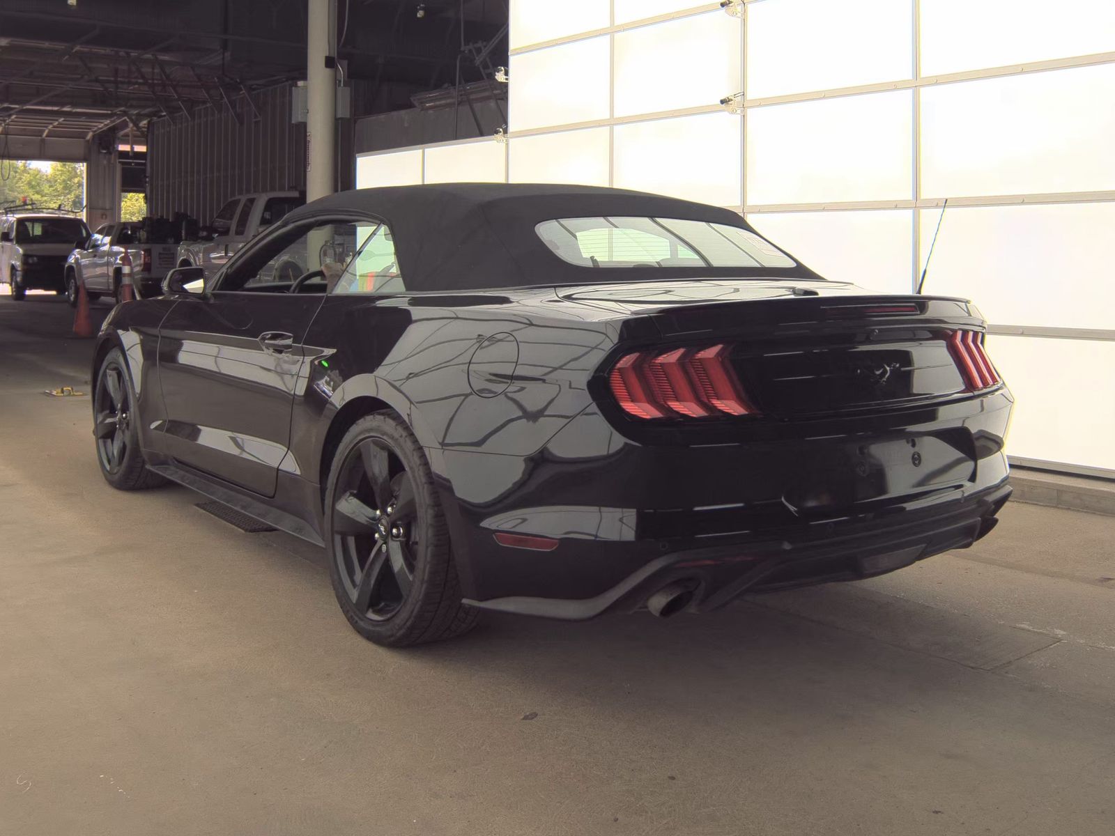2022 Ford Mustang EcoBoost Premium FWD