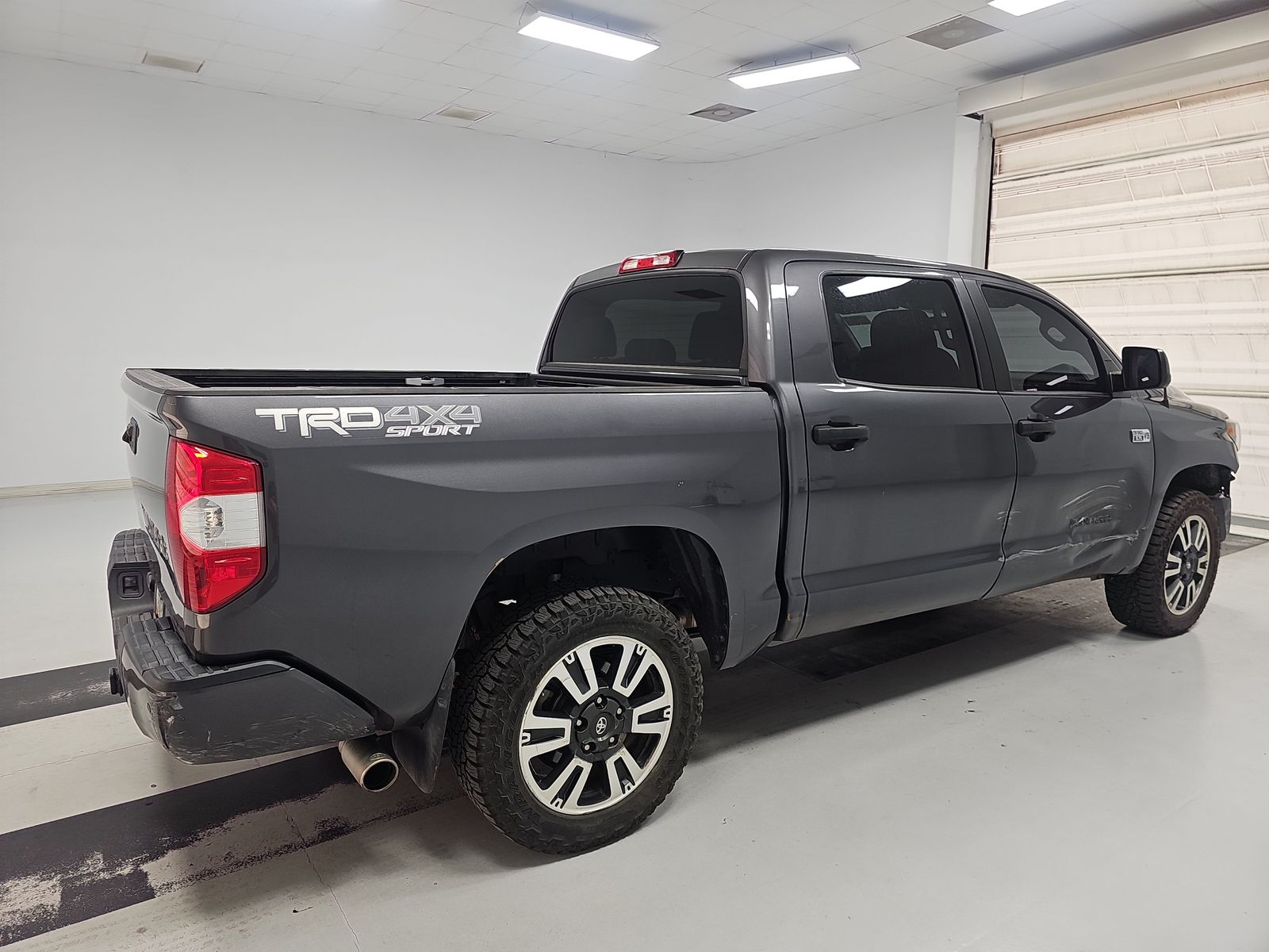 2018 Toyota Tundra SR5 AWD