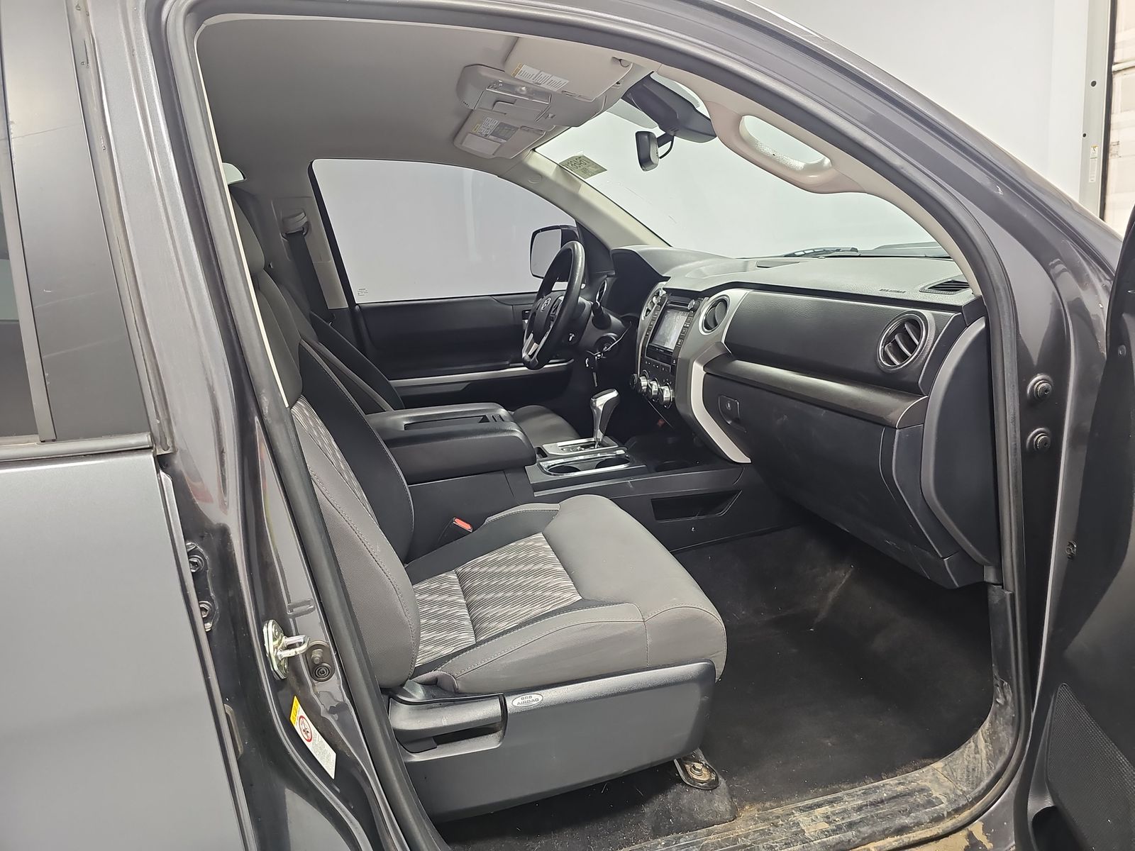 2018 Toyota Tundra SR5 AWD