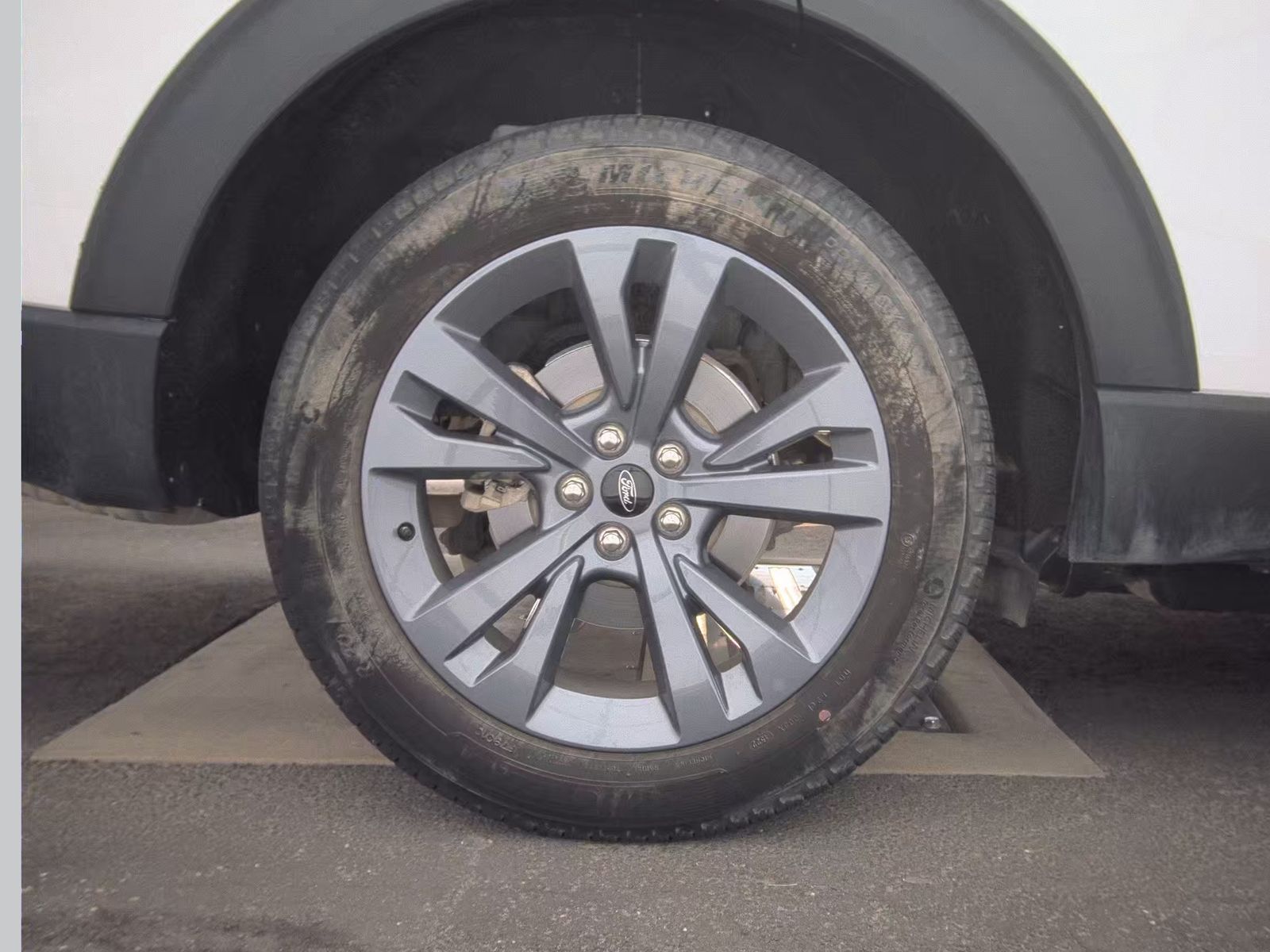 2022 Ford Explorer XLT AWD