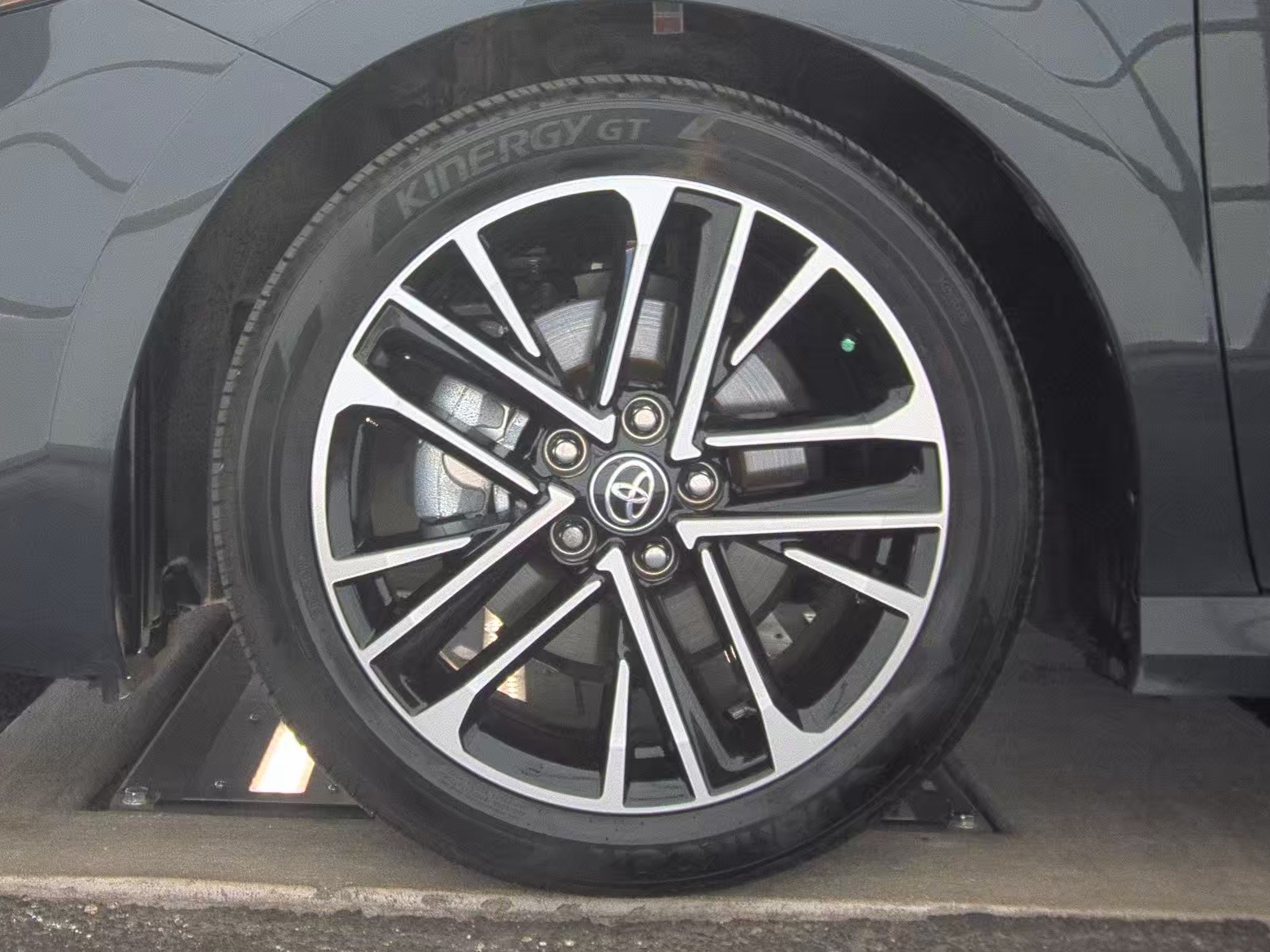 2025 Toyota Camry XSE FWD