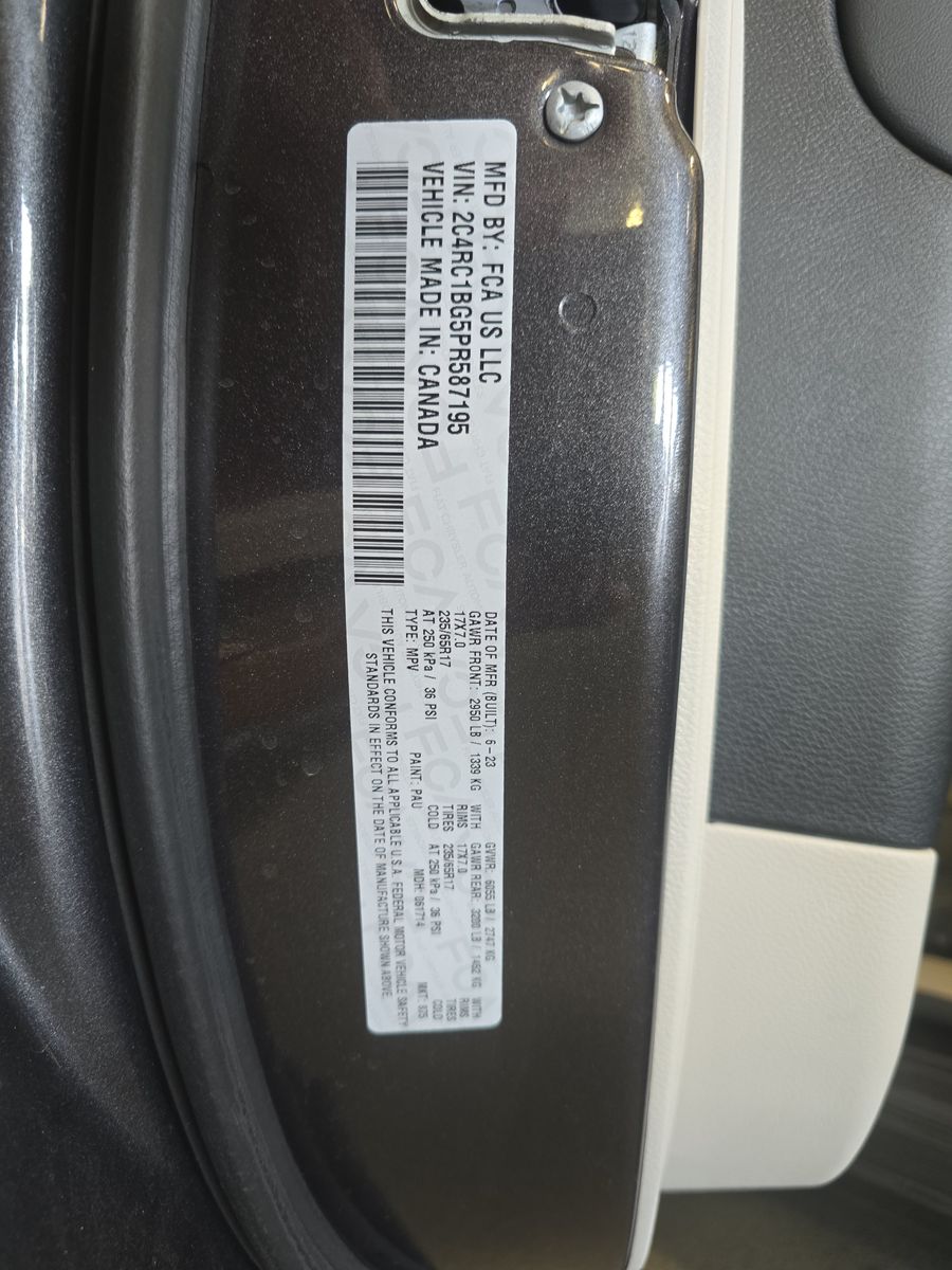 2023 Chrysler Pacifica Touring L FWD