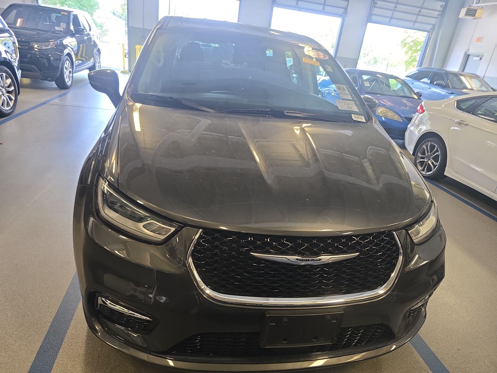 2023 Chrysler Pacifica Touring L FWD