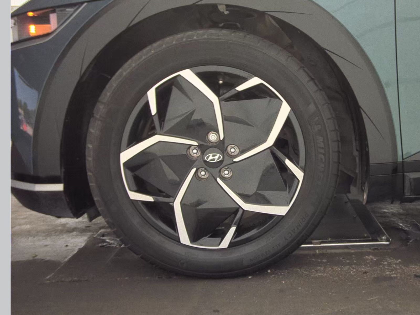 2023 Hyundai IONIQ 5 SEL RWD
