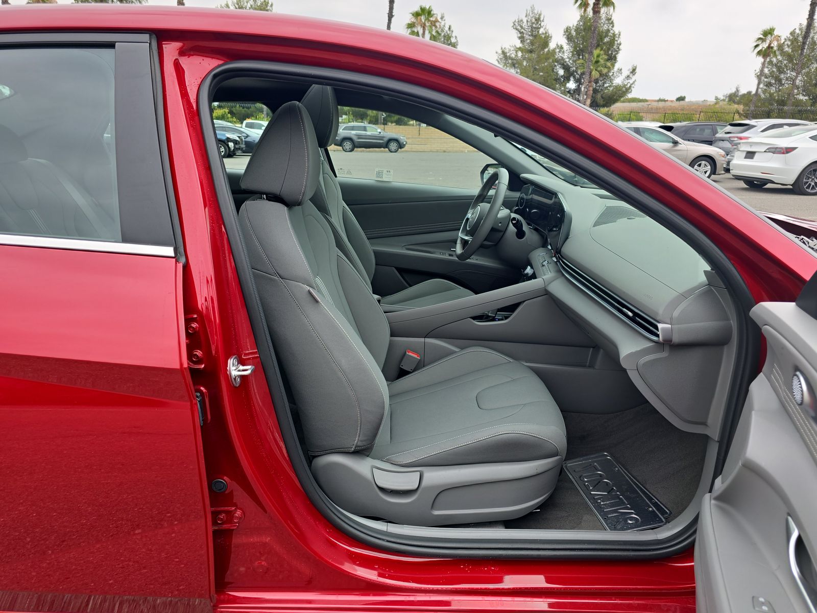 2024 Hyundai Elantra SEL FWD