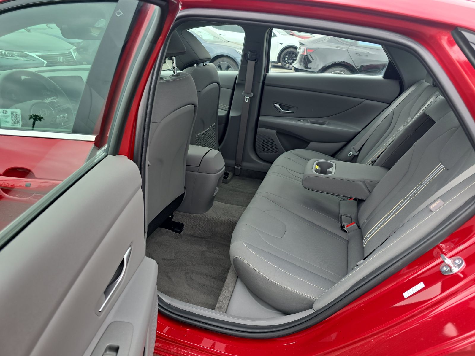 2024 Hyundai Elantra SEL FWD