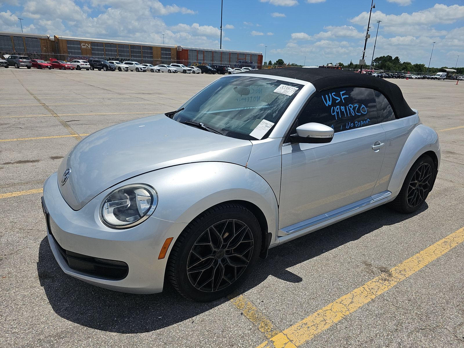 2013 Volkswagen Beetle 2.5L FWD