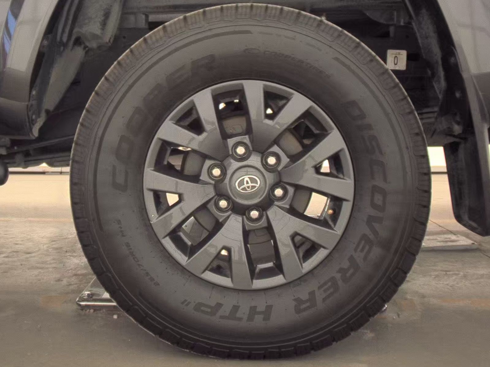 2022 Toyota Tacoma SR5 RWD