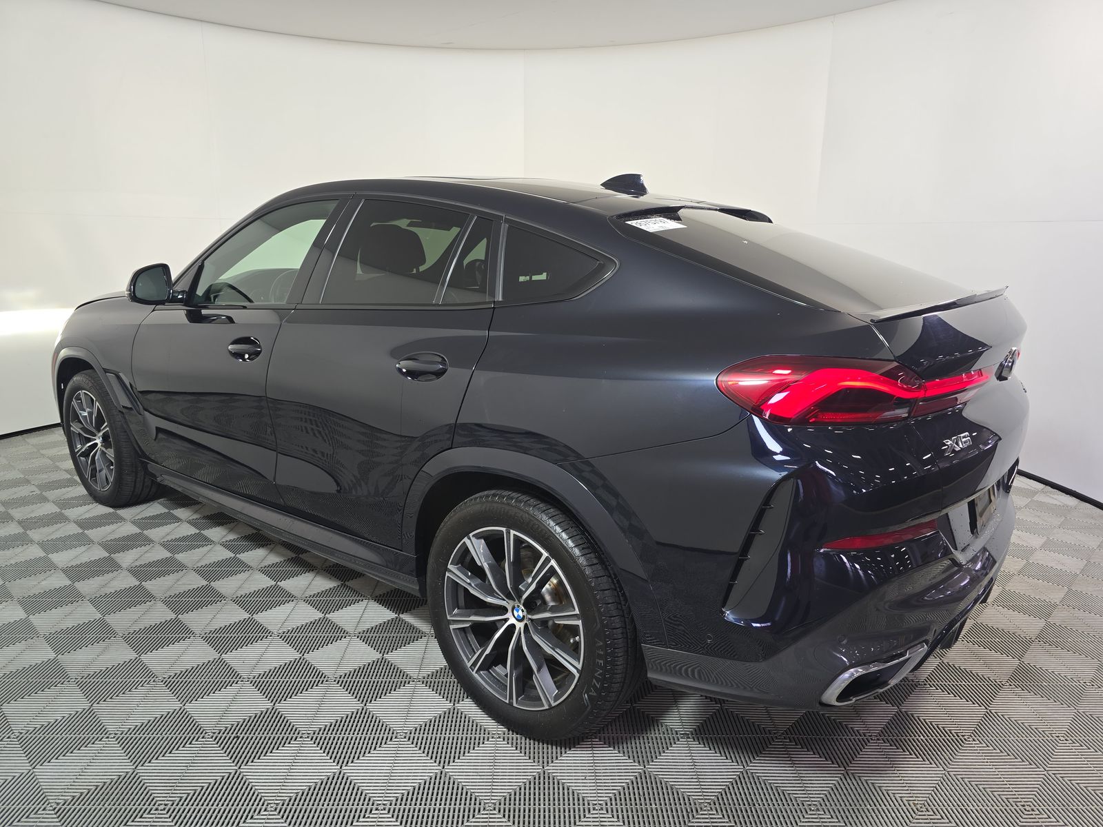 2020 BMW X6 sDrive40i RWD