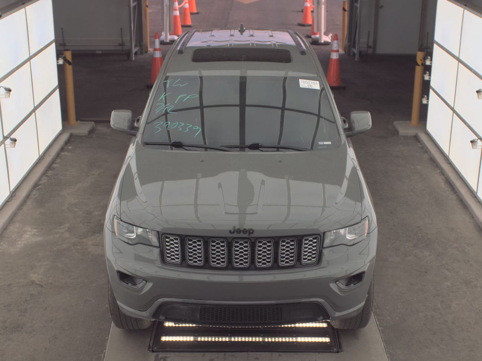 2020 Jeep Grand Cherokee Laredo Altitude Edition AWD