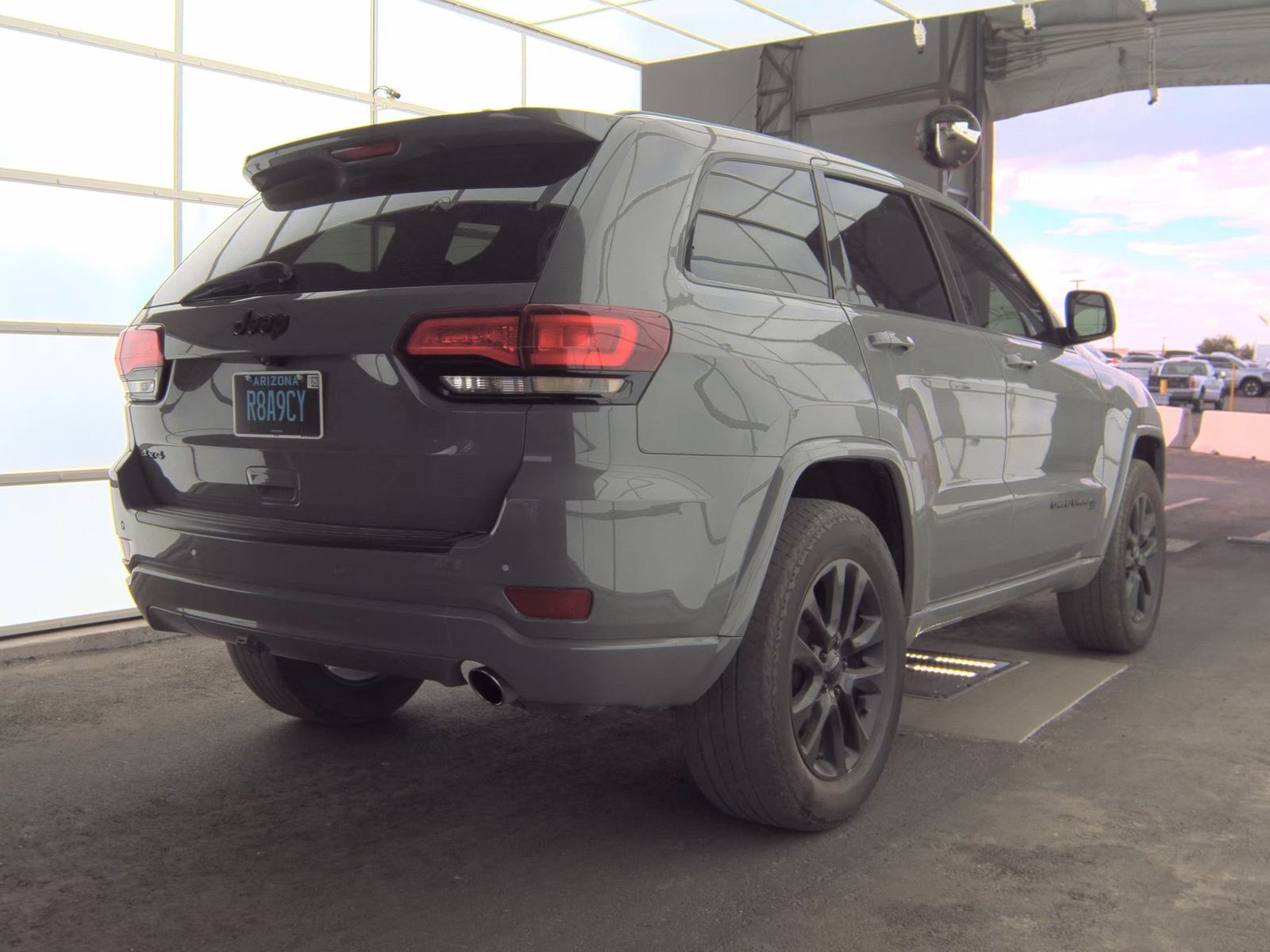 2020 Jeep Grand Cherokee Laredo Altitude Edition AWD