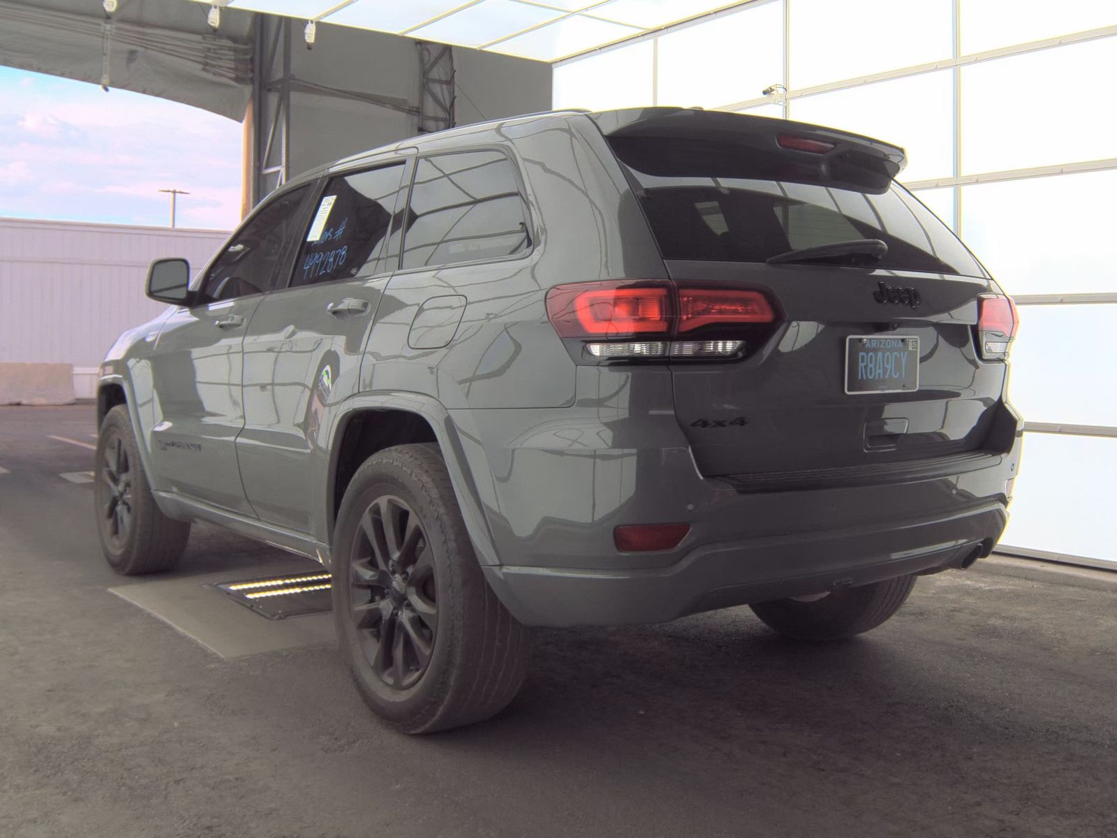 2020 Jeep Grand Cherokee Laredo Altitude Edition AWD