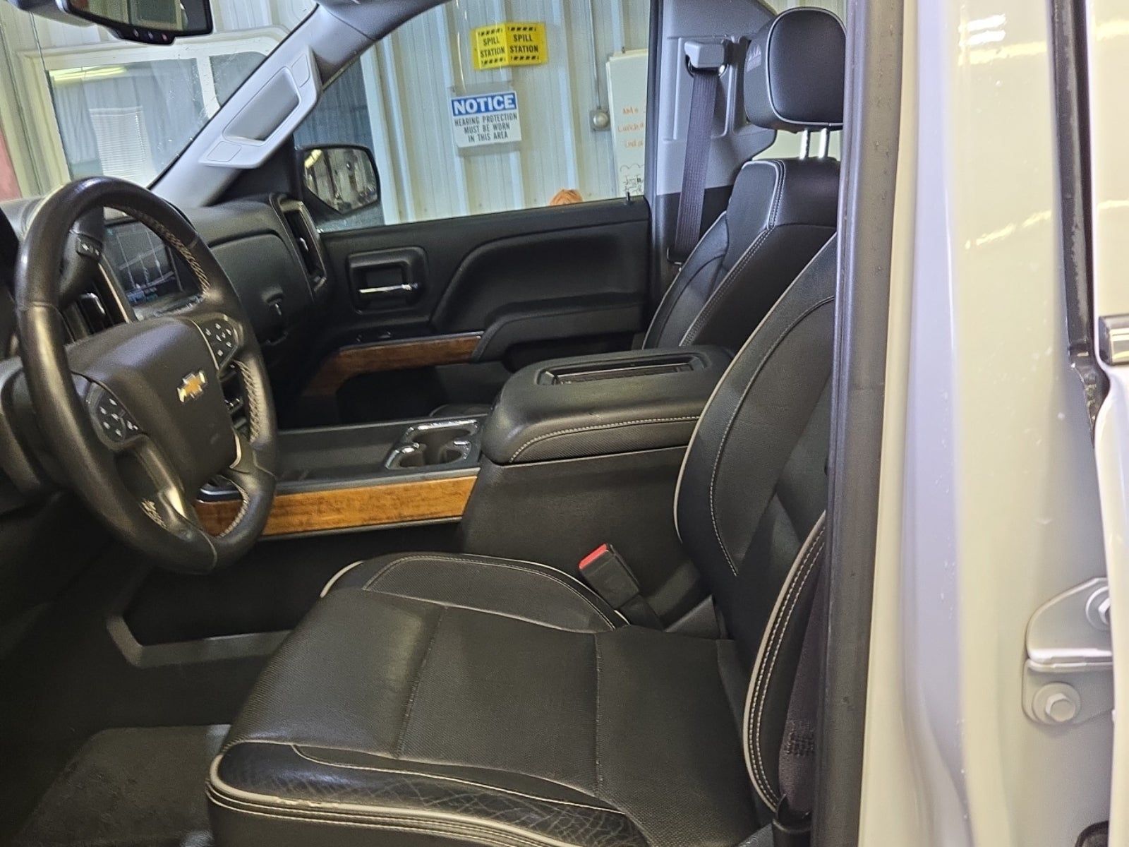 2017 Chevrolet Silverado 1500 High Country AWD
