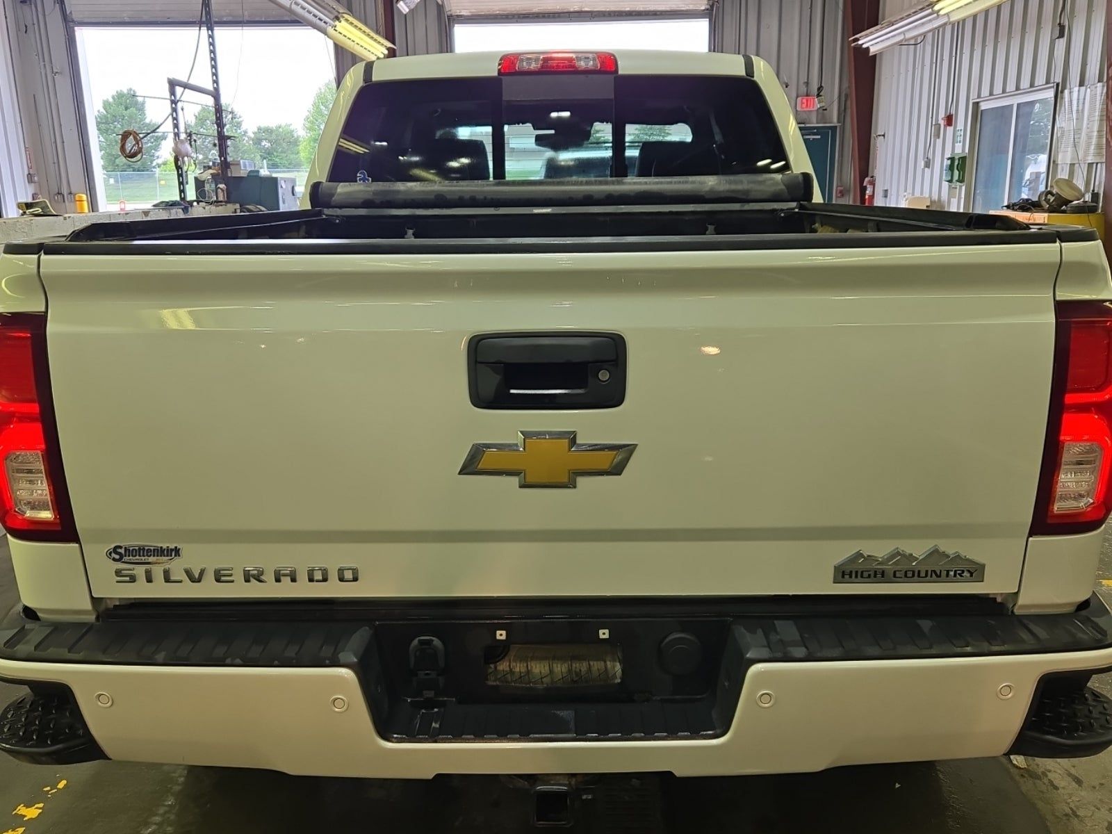 2017 Chevrolet Silverado 1500 High Country AWD